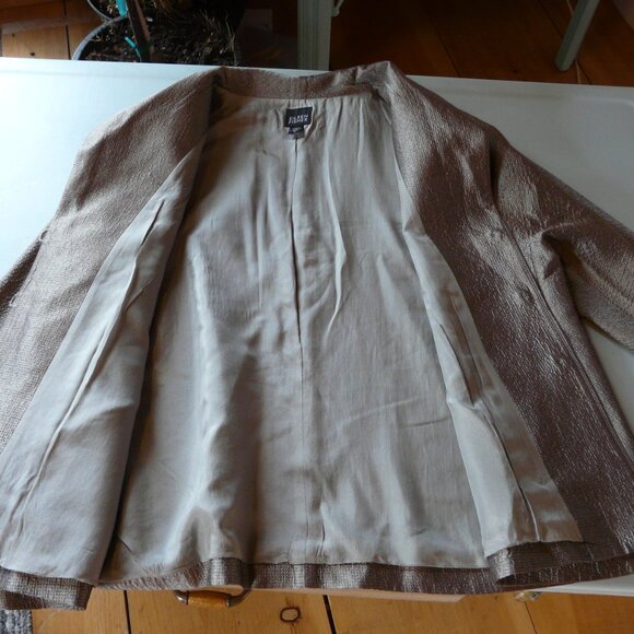 Eileen Fisher - Picture 7 of 11